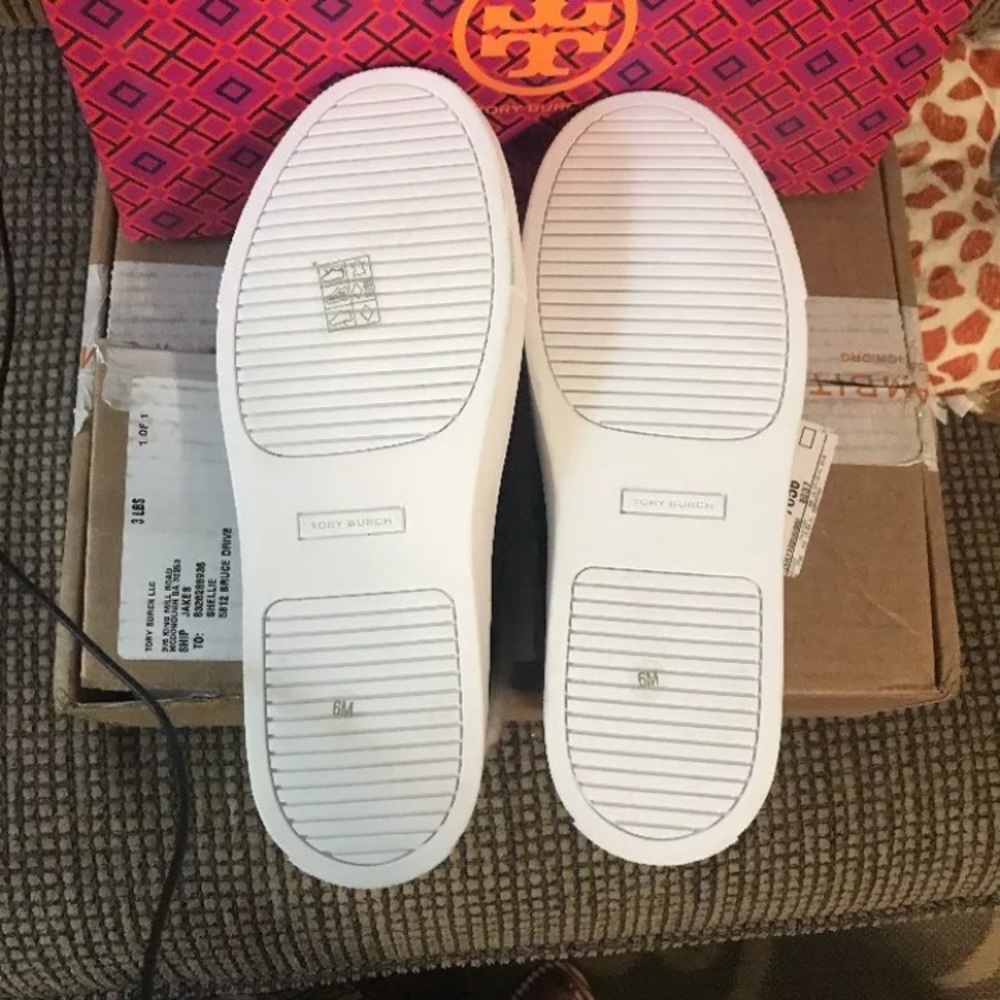 BNIB TORY BURCH SLIP-ONS WITH FUR LINING 6/6.5 😎 - Picture 6 of 8